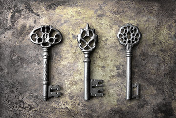 Three Key Advantages of Enterprise - three vintage keys